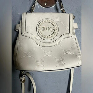 JUICY COUTURE NWT Stay in Circle Crossbody in Angel White